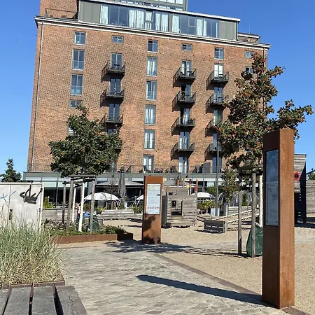 Meerblick, Balkon Und Private Sauna Im Historischen Getreidespeicher Appartement